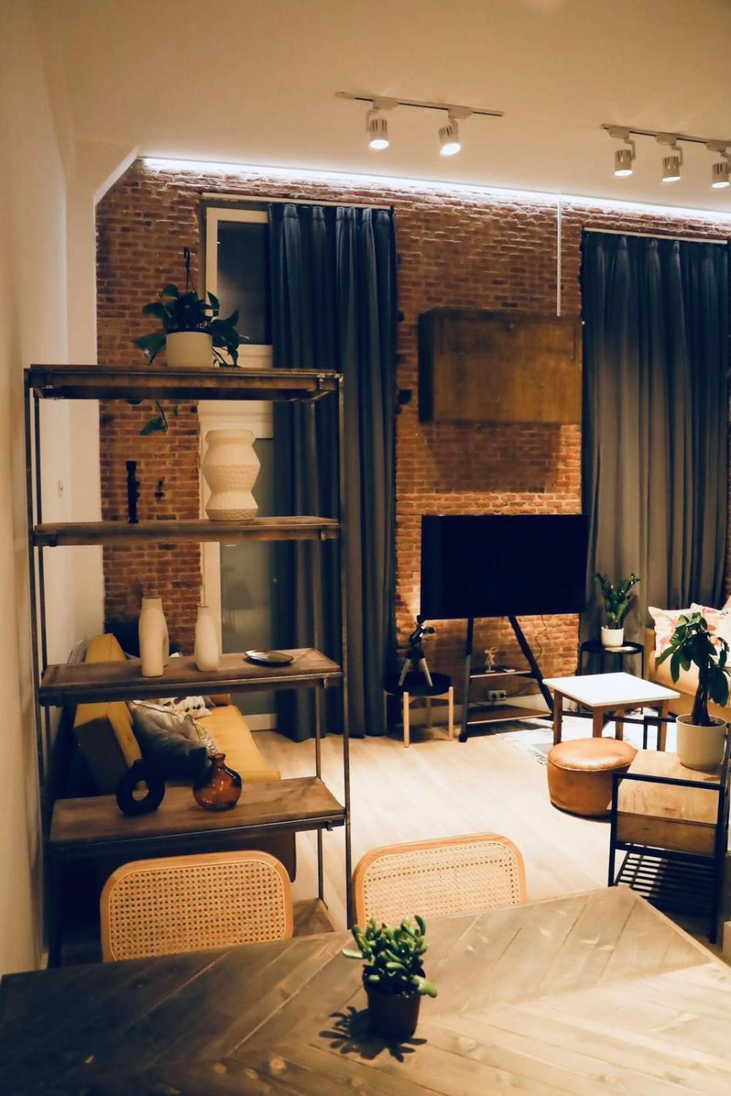 Unique Nyc Style Loft In The Heart Of Madridアパートメント エクステリア 写真